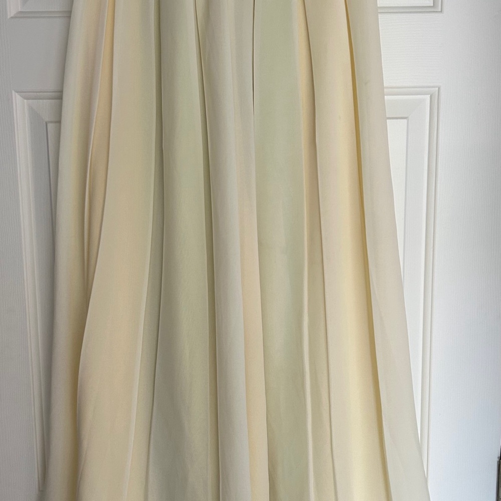Signature Cream A-Line Skirt
